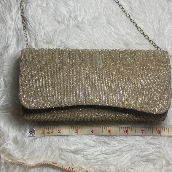 Elegant Gold Clutch Bag - Picture 1 of 8